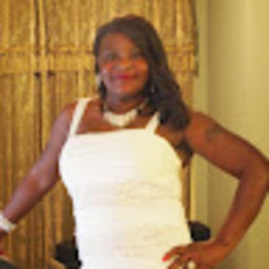 Meet your Posher, Cynthia